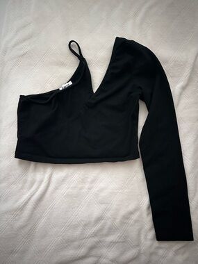 Princess Polly Black One-Shoulder Asymmetric Crop Top